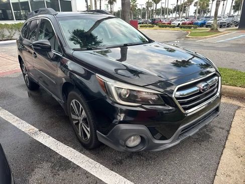 Used 2018 Subaru Outback 2.5i Limited AWD/4WD image 2