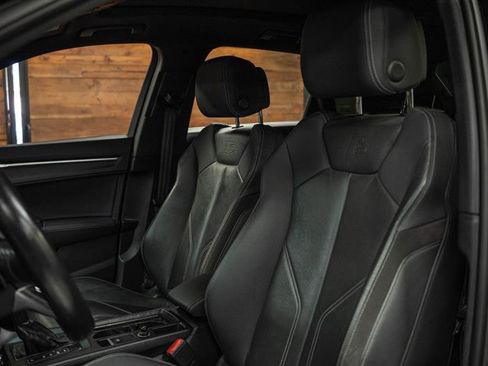 Used 2020 Audi Q3 2.0T Premium Plus w/ Premium Plus Package image 11