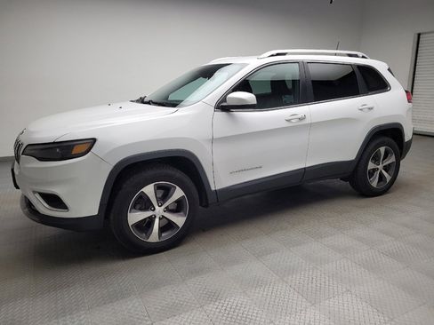 Used 2019 Jeep Cherokee Limited AWD/4WD image 2