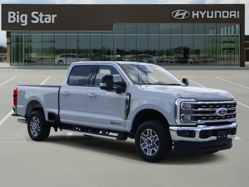 Used 2026 Ford F250 Lariat AWD/4WD image 6