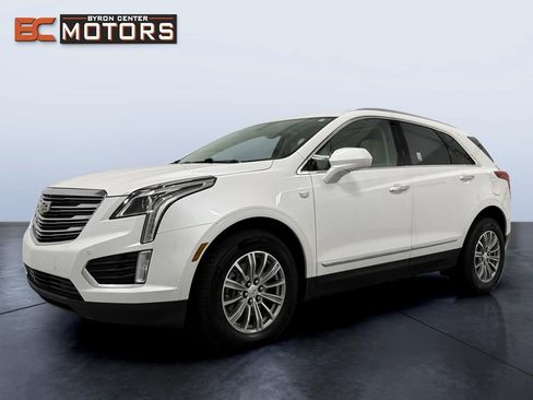 Used 2017 Cadillac XT5 Luxury w/ LPO, Wheel Lock Package image 2