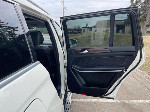 Used 2013 Mercedes-Benz GL 450 4MATIC image 29