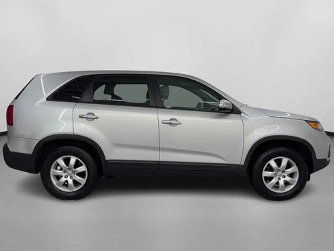Used 2012 Kia Sorento LX image 11