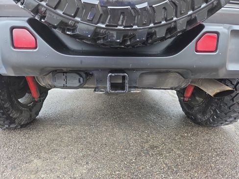 Used 2023 Jeep Wrangler Unlimited w/ Cold Weather Group image 32