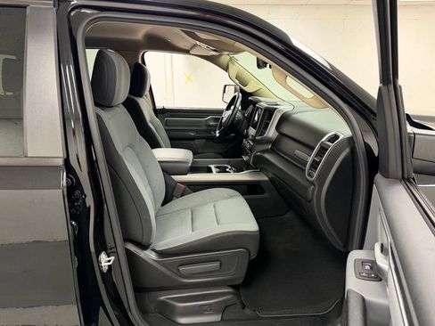 Used 2020 RAM 1500 Big Horn AWD/4WD image 9
