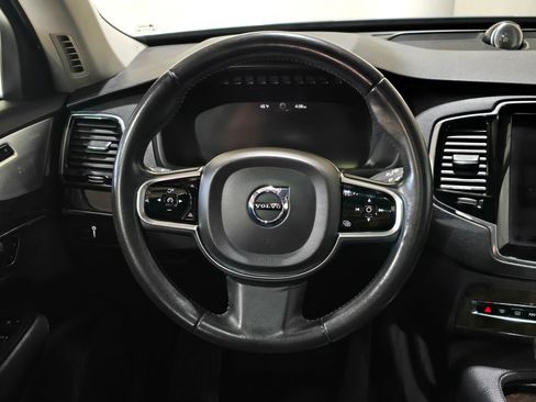 Used 2016 Volvo XC90 T6 Momentum w/ Momentum Plus Package image 10