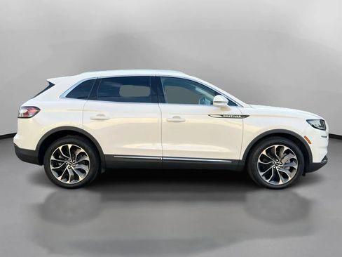 Used 2022 Lincoln Nautilus Reserve w/ Cargo Utility Package AWD/4WD image 7