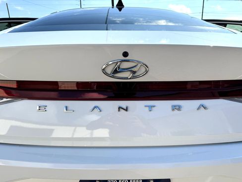 Used 2022 Hyundai Elantra SEL w/ Winter Weather Package image 31