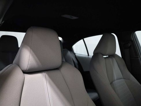 Used 2023 Toyota Corolla SE image 19