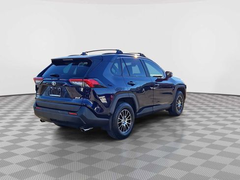 Used 2019 Toyota RAV4 XLE image 8