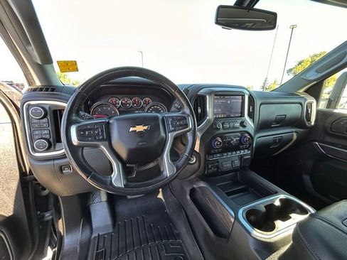 Used 2021 Chevrolet Silverado 2500 LTZ w/ LTZ Convenience Package AWD/4WD image 17