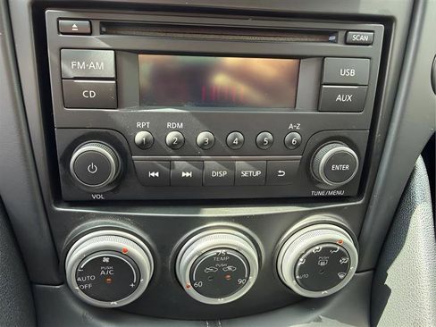 Used 2020 Nissan 370Z Coupe image 28