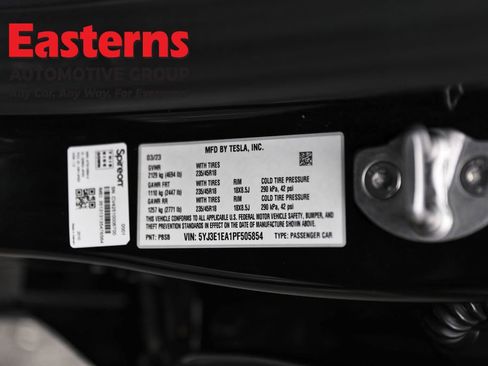 Used 2023 Tesla Model 3 Standard Range image 30