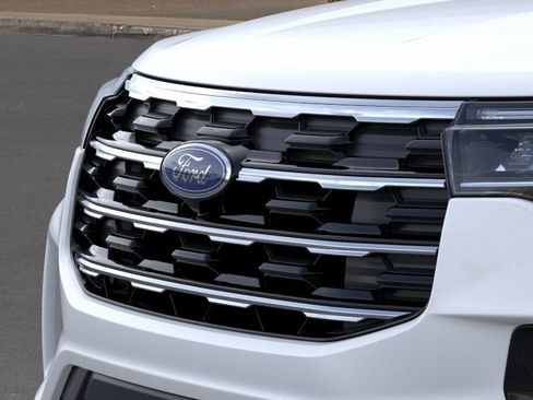 New 2026 Ford Explorer Active w/ Active Comfort Package AWD/4WD image 17