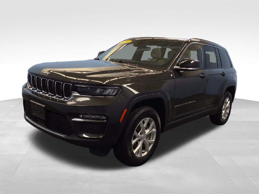 Used 2024 Jeep Grand Cherokee Limited AWD/4WD image 5