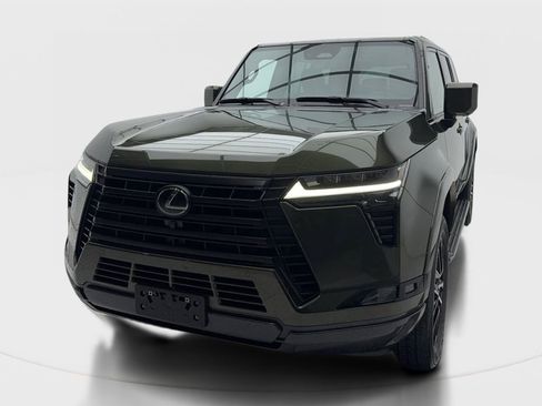 Used 2024 Lexus GX 550 w/ Cold Area Package AWD/4WD image 4