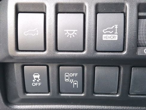 Certified 2022 Subaru Ascent Limited w/ Technology Package image 26