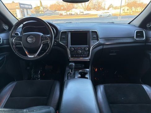 Used 2018 Jeep Grand Cherokee Altitude image 17