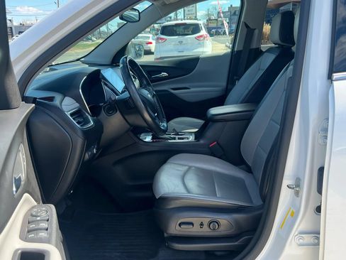 Used 2018 Chevrolet Equinox Premier w/ LPO, Cargo Package AWD/4WD image 27