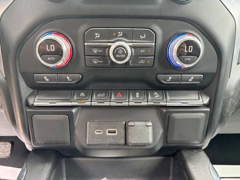 Used 2021 GMC Sierra 1500 Elevation w/ X31 Off-Road Package AWD/4WD image 17