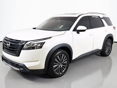 Used 2023 Nissan Pathfinder SL w/ SL Premium Package AWD/4WD image 13