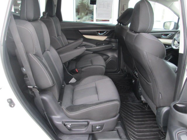 Used 2022 Subaru Ascent Premium w/ Convenience Package AWD/4WD image 12