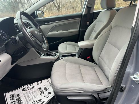 Used 2017 Hyundai Elantra SE w/ SE A/T Tech Package 03 FWD image 15