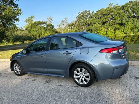 Used 2026 Toyota Corolla LE FWD image 4