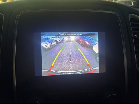 Used 2020 Dodge Durango SXT image 16