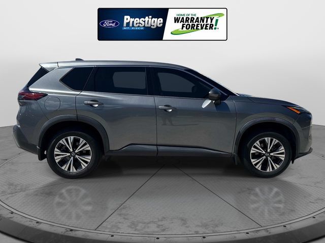 Used 2021 Nissan Rogue SV FWD image 3
