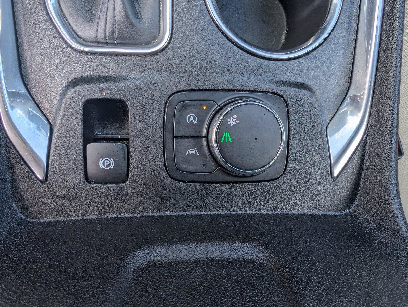 Used 2023 Chevrolet Traverse LT FWD image 28