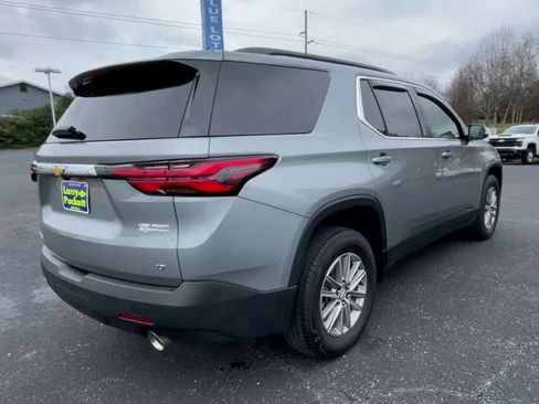 Used 2024 Chevrolet Traverse LT image 8