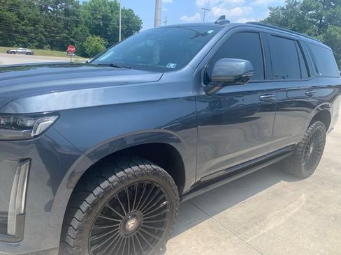 Used 2021 Cadillac Escalade Sport Platinum AWD/4WD image 1