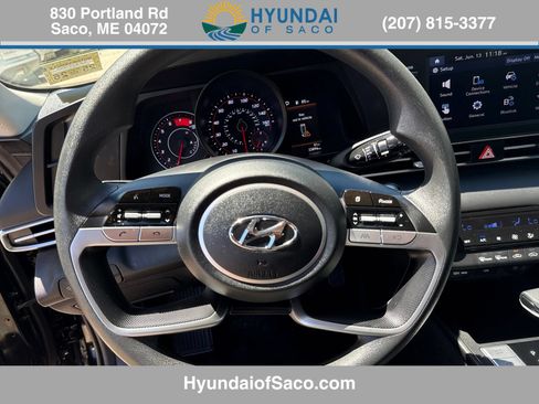 Used 2023 Hyundai Elantra SEL w/ Winter Weather Package FWD image 13
