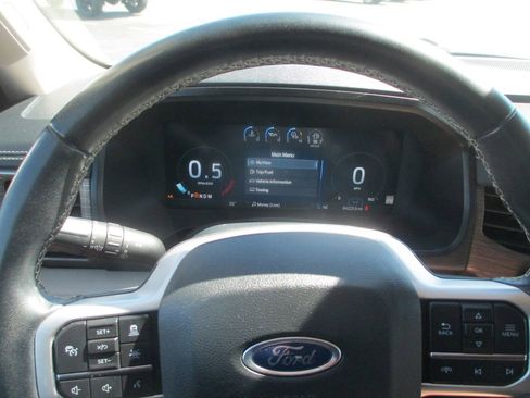 Used 2022 Ford Expedition Max Limited image 34