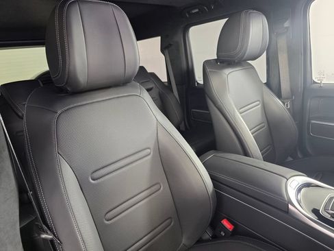 Certified 2025 Mercedes-Benz G 550 image 31
