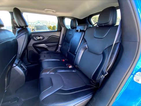 Used 2022 Jeep Cherokee Latitude Lux image 19