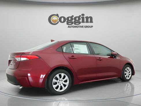 Certified 2026 Toyota Corolla LE FWD image 25