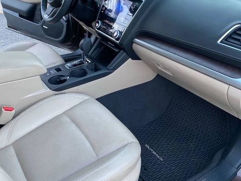 Used 2019 Subaru Outback 2.5i Limited image 16