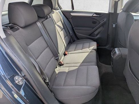 Used 2014 Volkswagen Golf 4-Door image 19