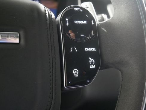 Used 2019 Land Rover Range Rover Sport HST AWD/4WD image 28