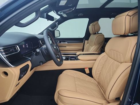 New 2026 Jeep Grand Wagoneer Summit AWD/4WD image 18