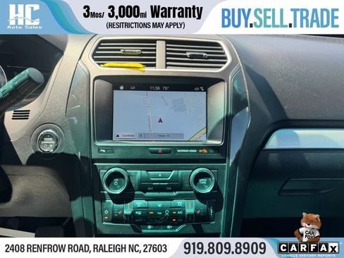Used 2017 Ford Explorer XLT w/ Equipment Group 202A AWD/4WD image 25