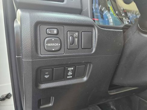 Used 2016 Toyota 4Runner SR5 image 14