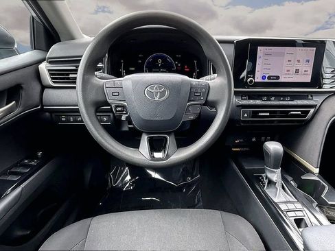 Used 2025 Toyota Camry LE FWD image 8