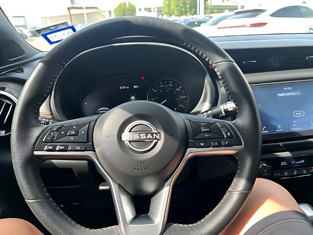 Used 2023 Nissan Kicks SR w/ Interior Electronics Package FWD image 22