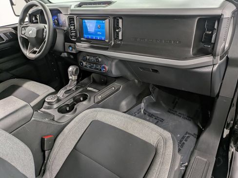 Used 2022 Ford Bronco 2-Door w/ Sasquatch Package AWD/4WD image 31