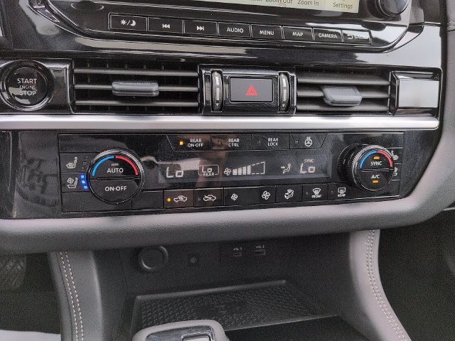 Used 2025 Nissan Pathfinder Platinum w/ Black Appearance Package AWD/4WD image 24