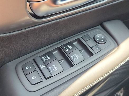 New 2026 Chrysler Pacifica Select image 22