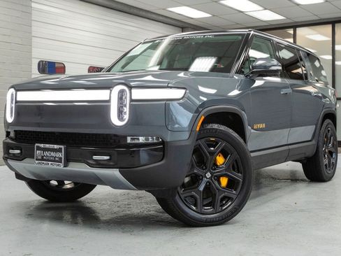 Used 2023 Rivian R1S Adventure image 2